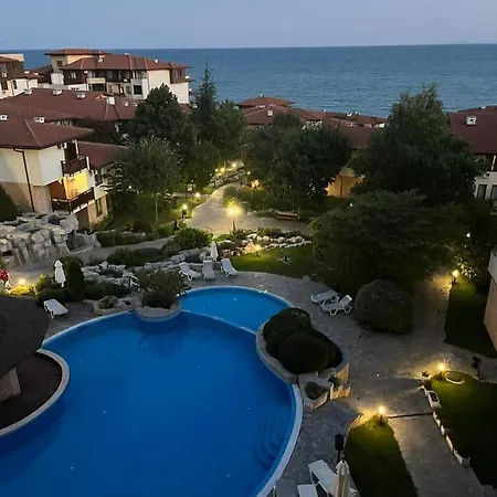 Sea View Apartament In Garden Of Eden شقة